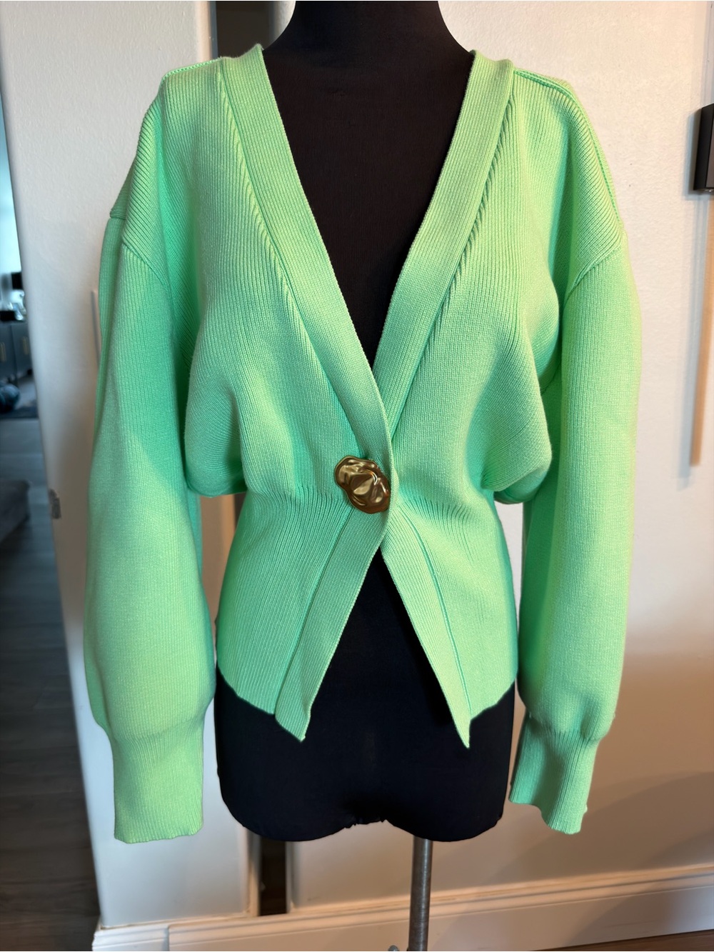 Vibrant Mint V-Neck Single-Button Cardigan Sweater